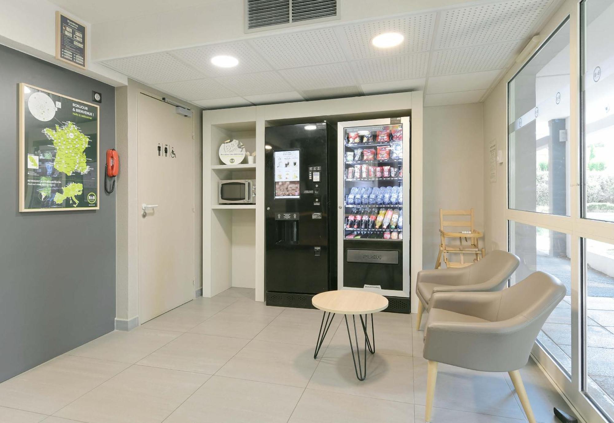 B&B Hotel Le Mans Nord 2 Saint Saturnin Bagian luar foto