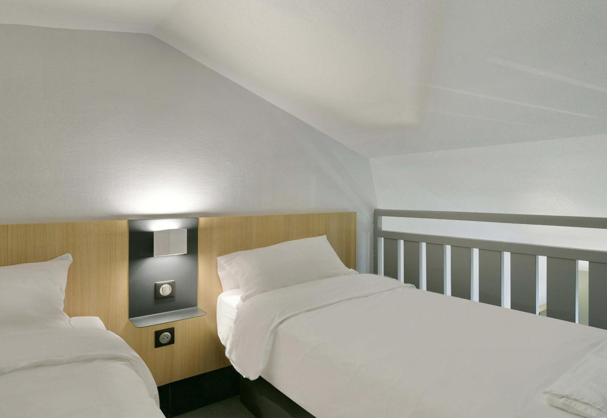 B&B Hotel Le Mans Nord 2 Saint Saturnin Bagian luar foto