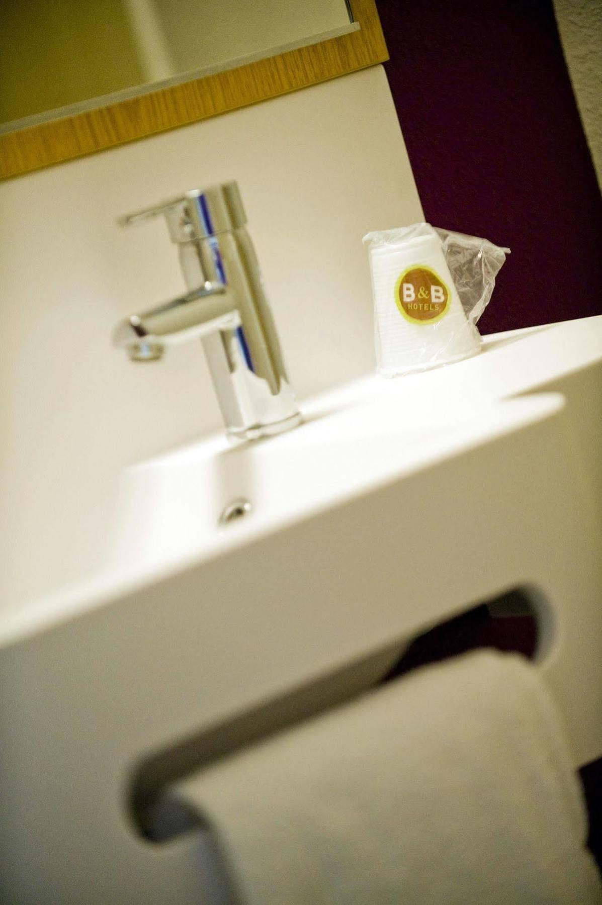 B&B Hotel Le Mans Nord 2 Saint Saturnin Bagian luar foto